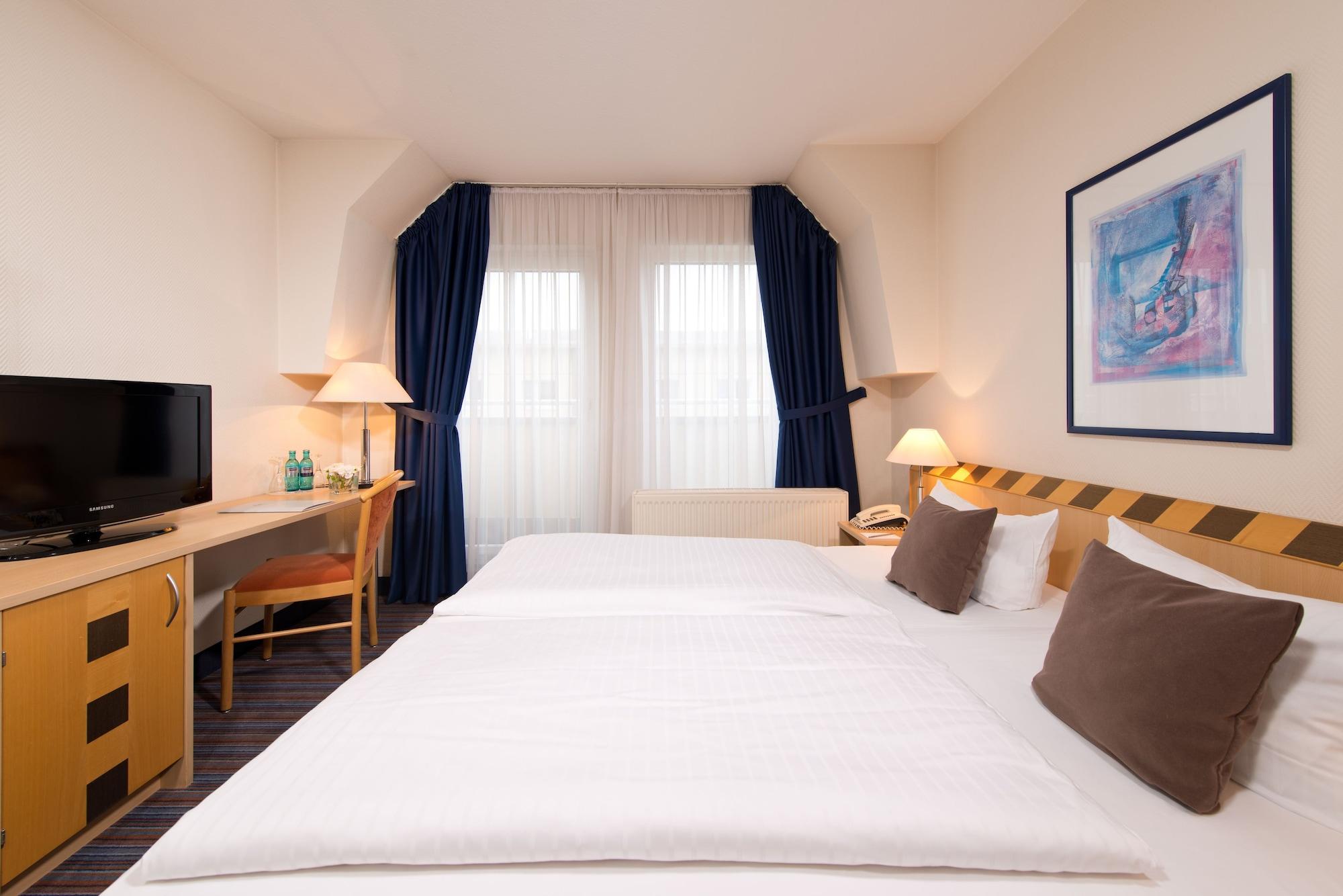 Achat Hotel Dresden Elbufer エクステリア 写真