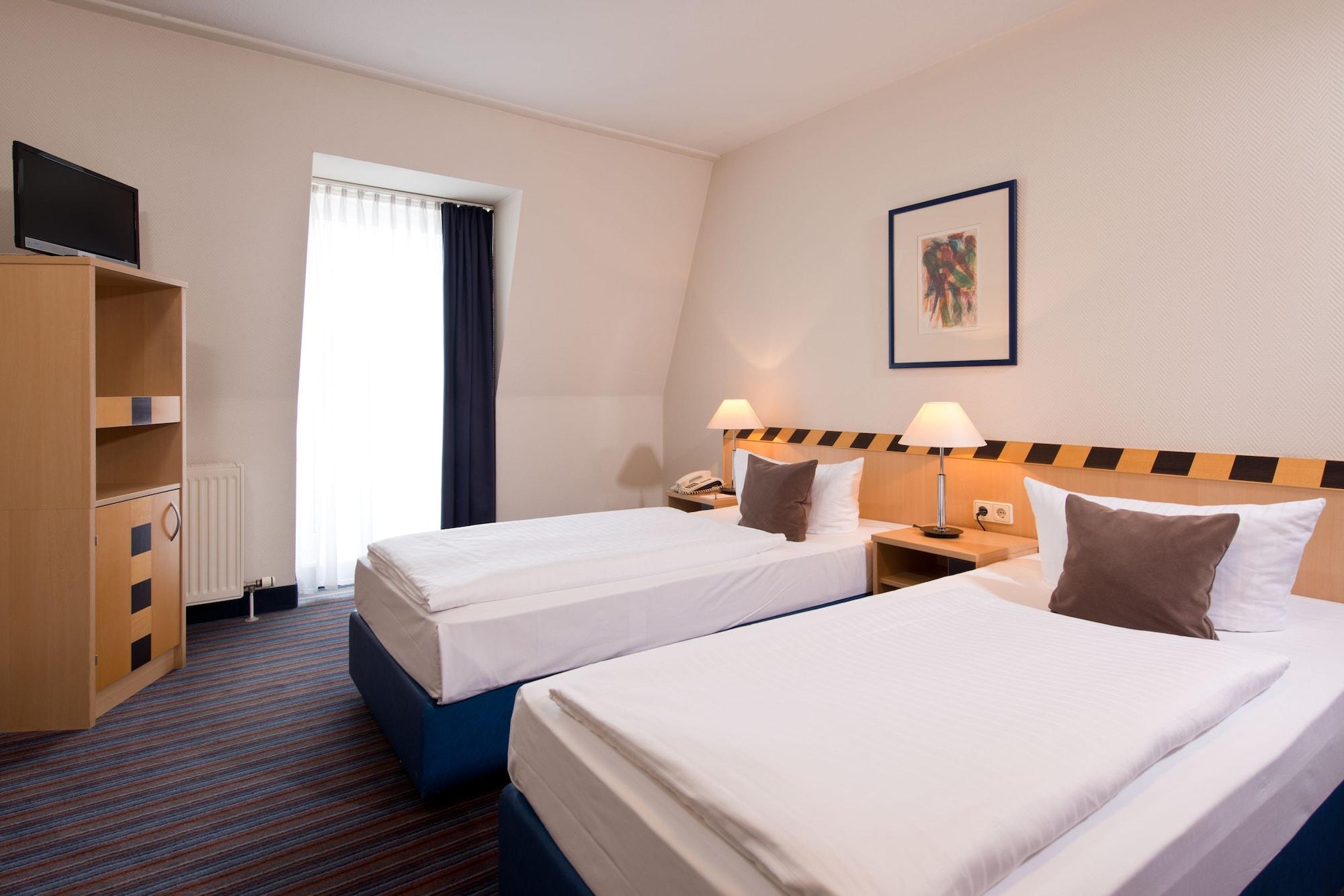 Achat Hotel Dresden Elbufer エクステリア 写真