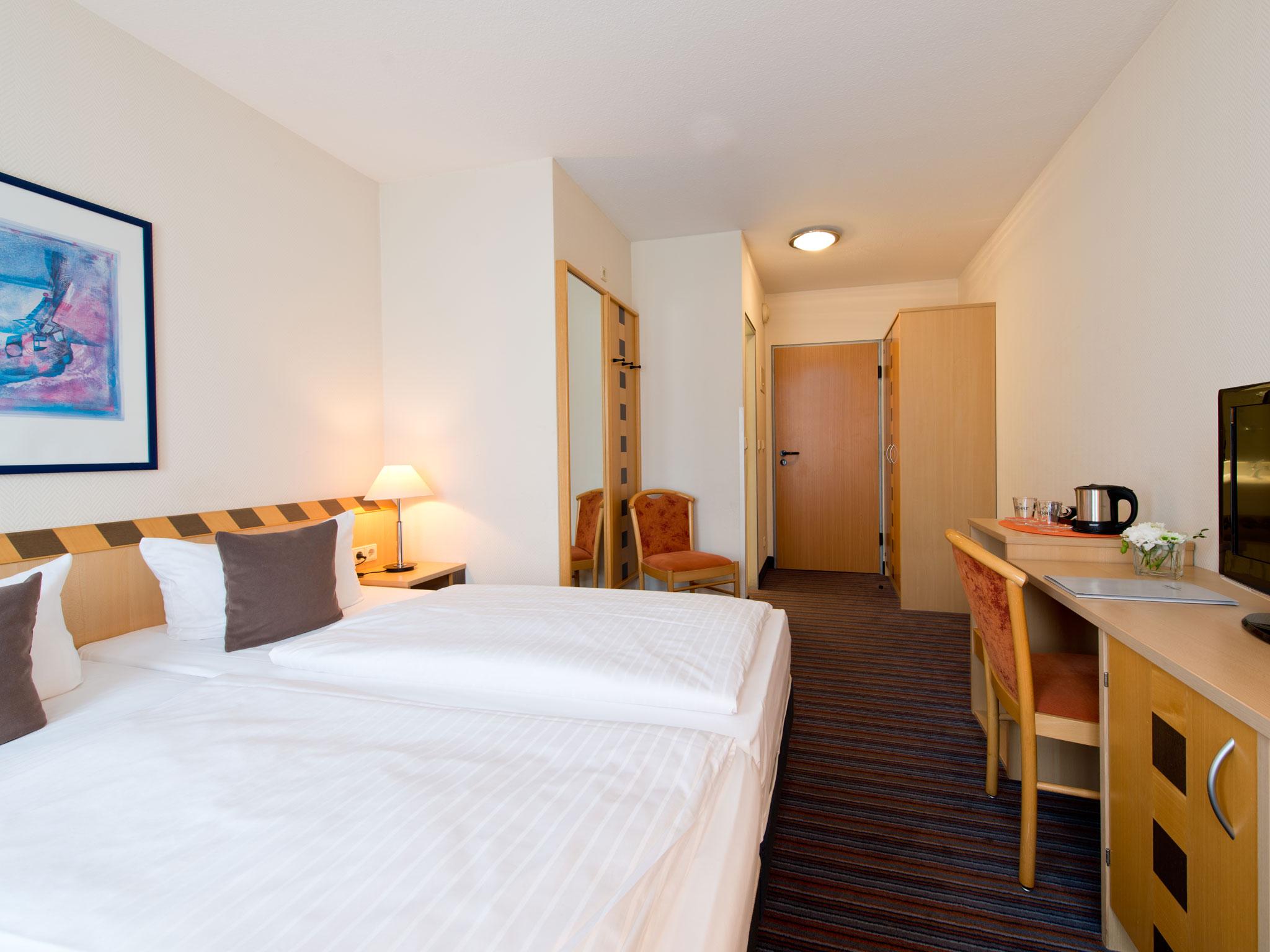 Achat Hotel Dresden Elbufer エクステリア 写真