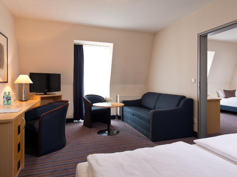 Achat Hotel Dresden Elbufer 部屋 写真