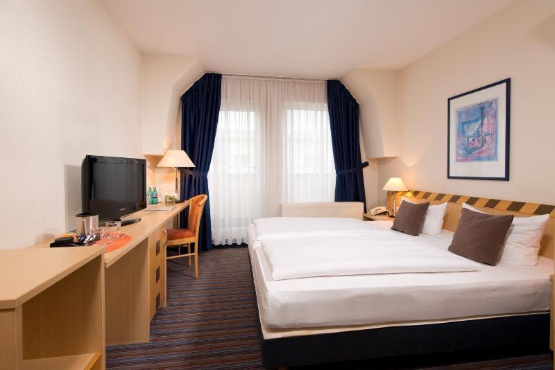 Achat Hotel Dresden Elbufer 部屋 写真
