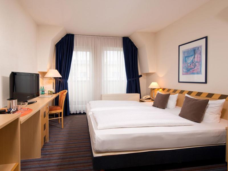 Achat Hotel Dresden Elbufer 部屋 写真