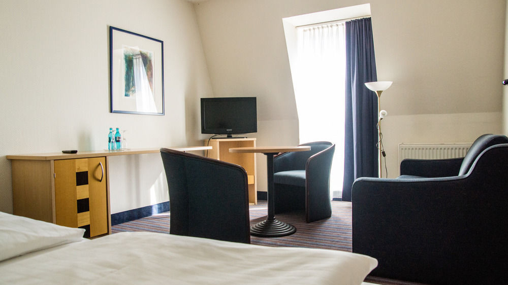 Achat Hotel Dresden Elbufer エクステリア 写真